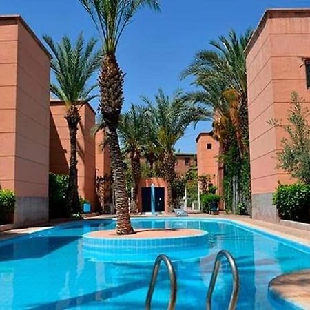 マラケシュ Riad Piscine Palmeraieヴィラ エクステリア 写真